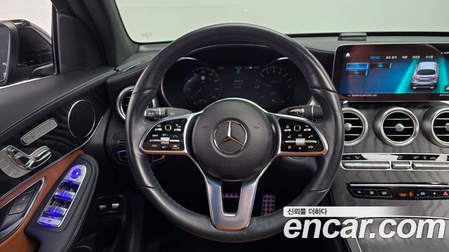 Mercedes-Benz GLC-Class GLC300e 4MATIC Coupe