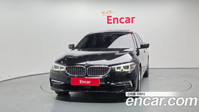 BMW 5-Series 520i Luxury