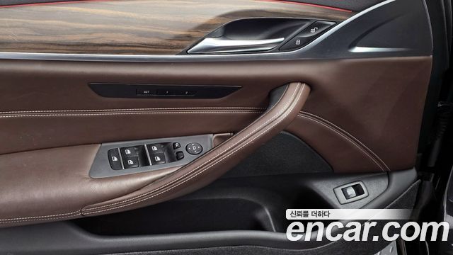 BMW 5-Series 520d Luxury Plus