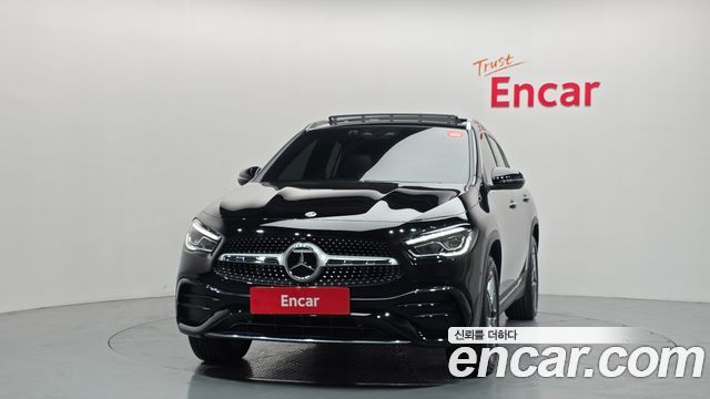 Mercedes-Benz GLA-Class GLA250 4MATIC