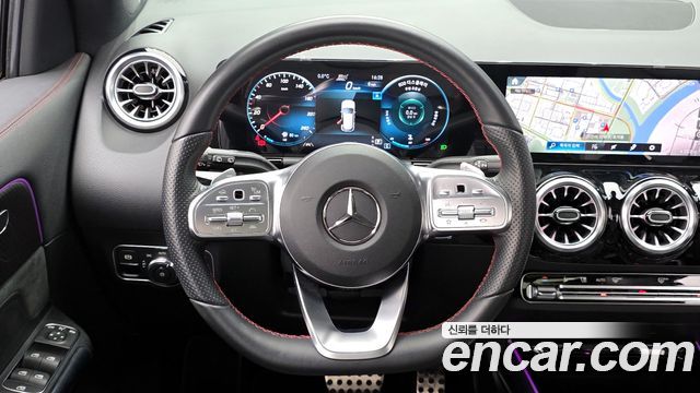 Mercedes-Benz GLA-Class GLA250 4MATIC