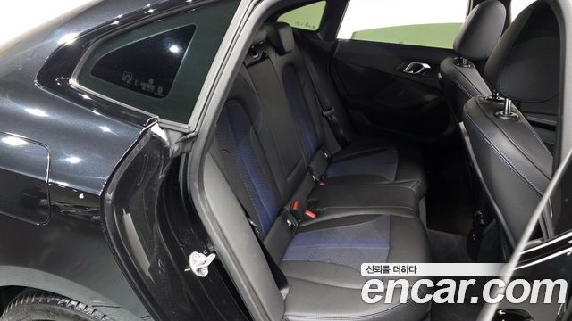BMW 2-Series 220i M Sports
