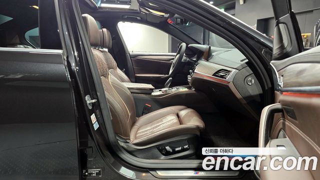 BMW 5-Series 520i M Sport
