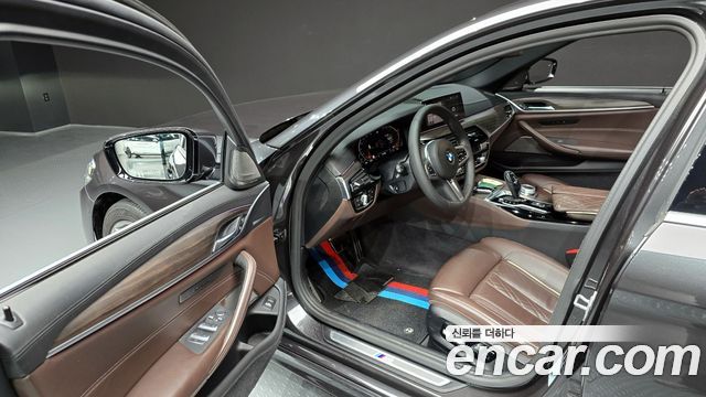 BMW 5-Series 520i M Sport
