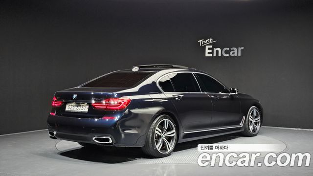 BMW 7-Series 740Li xDrive M Sport Package