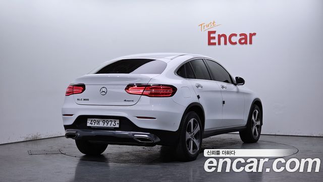 Mercedes-Benz GLC-Class GCL300 4MATIC Coupe