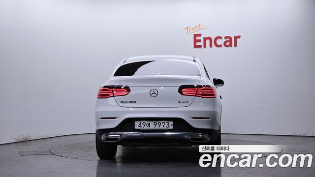 Mercedes-Benz GLC-Class GCL300 4MATIC Coupe