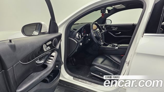 Mercedes-Benz GLC-Class GCL300 4MATIC Coupe