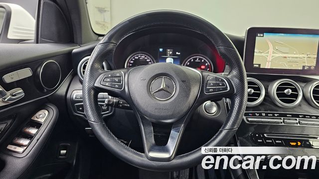 Mercedes-Benz GLC-Class GCL300 4MATIC Coupe