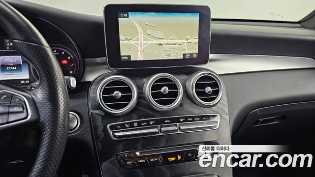 Mercedes-Benz GLC-Class GCL300 4MATIC Coupe