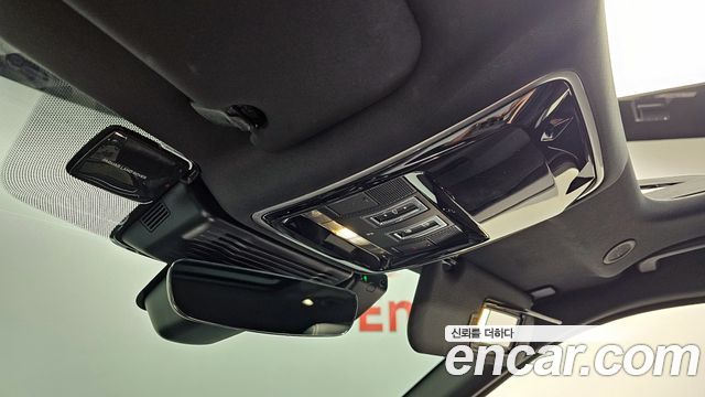 Land Rover Range Rover Velar 2.0 P250 R-Dynamic SE