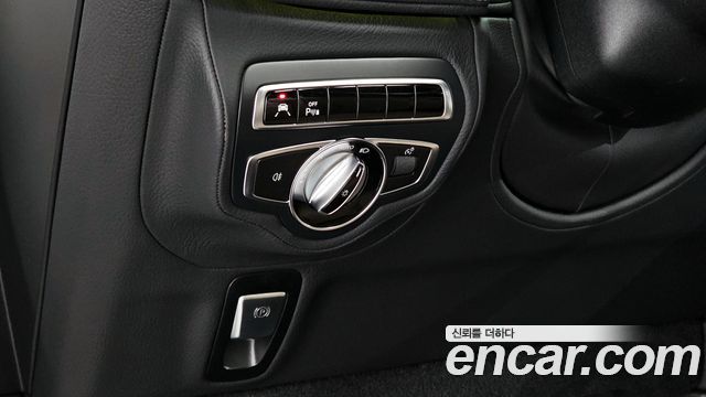 Mercedes-Benz G-Class AMG G63