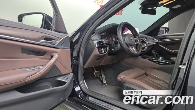 BMW 5-Series 523d M Sport
