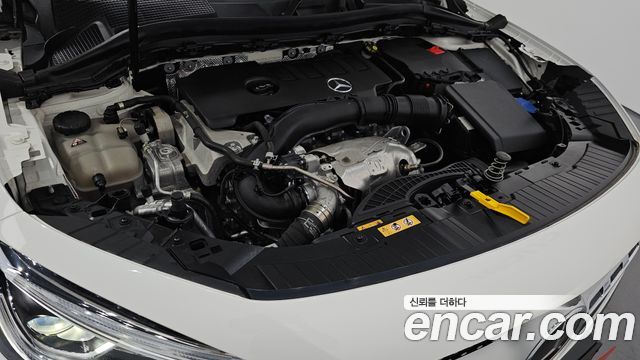 Mercedes-Benz GLA-Class GLA250 4MATIC