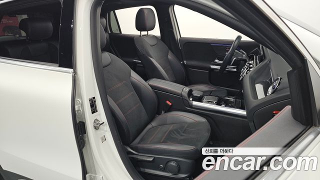 Mercedes-Benz GLA-Class GLA250 4MATIC