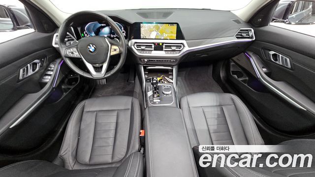 BMW 3-Series 330e Luxury