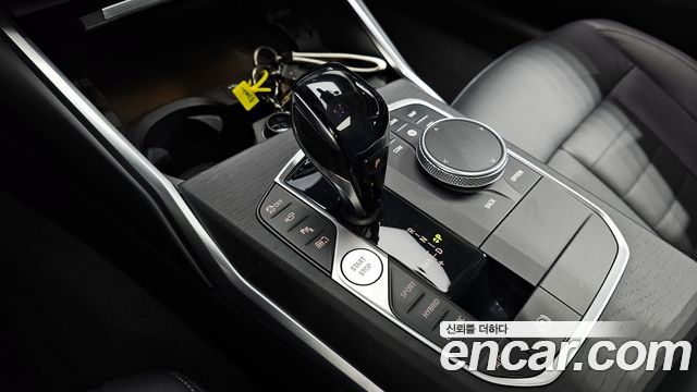 BMW 3-Series 330e Luxury
