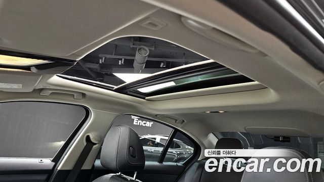 BMW 3-Series 330e Luxury