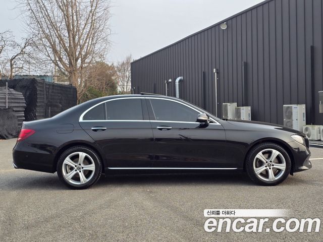 Mercedes-Benz E-Class E220d Avantgarde