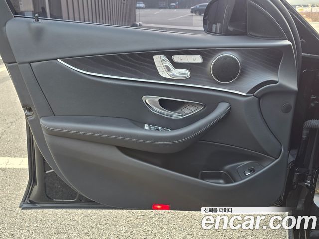 Mercedes-Benz E-Class E220d Avantgarde