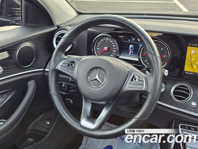 Mercedes-Benz E-Class E220d Avantgarde