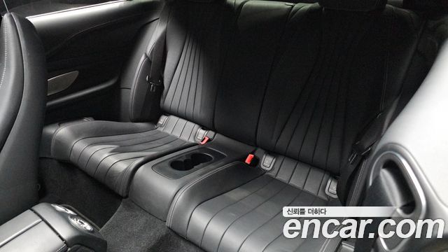 Mercedes-Benz E-Class E300d 4MATIC Coupe
