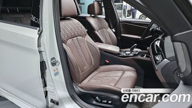 BMW 5-Series 530i M Sport Package