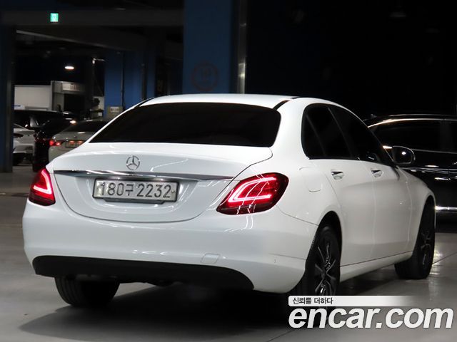 Mercedes-Benz C-Class C200