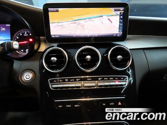 Mercedes-Benz C-Class C200