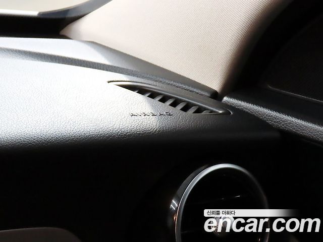 Mercedes-Benz C-Class C200