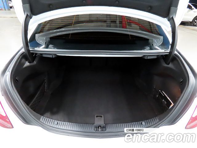 Mercedes-Benz C-Class C200