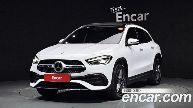 Mercedes-Benz GLA-Class GLA250 4MATIC