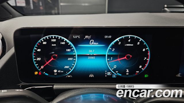 Mercedes-Benz GLA-Class GLA250 4MATIC