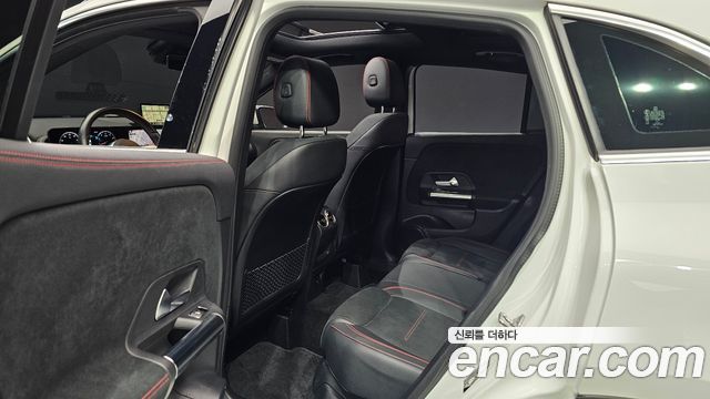 Mercedes-Benz GLA-Class GLA250 4MATIC