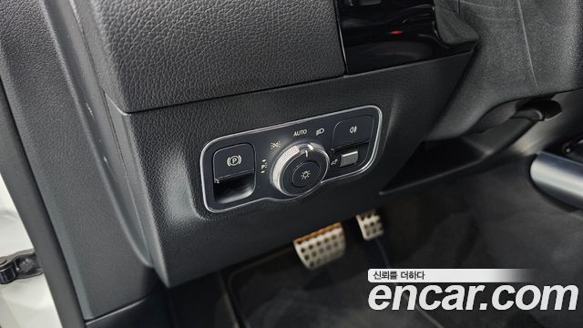 Mercedes-Benz GLA-Class GLA250 4MATIC
