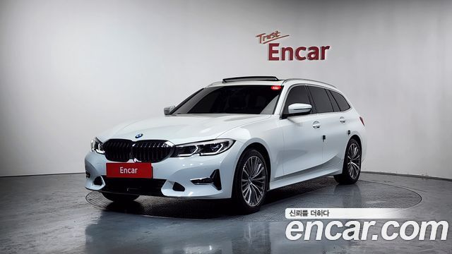 BMW 3-Series 320i Touring Luxury
