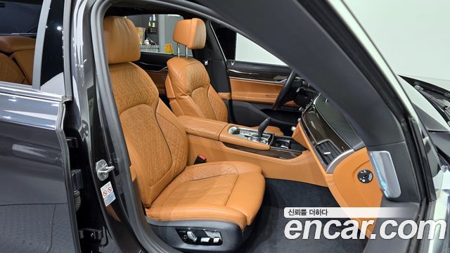 BMW 7-Series 730d xDrive Design Pure Excellence