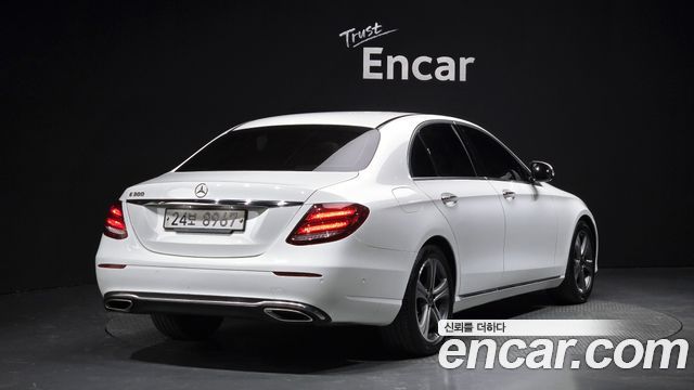 Mercedes-Benz E-Class E300 Avantgarde