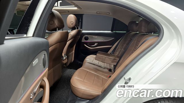 Mercedes-Benz E-Class E300 Avantgarde