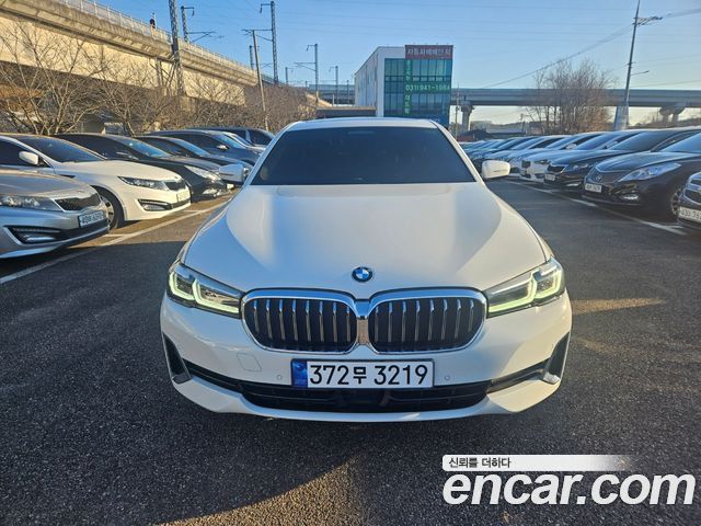 BMW 5-Series 530i Luxury