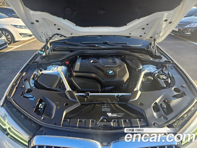BMW 5-Series 530i Luxury
