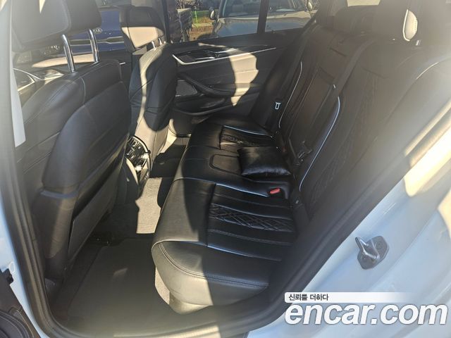 BMW 5-Series 530i Luxury
