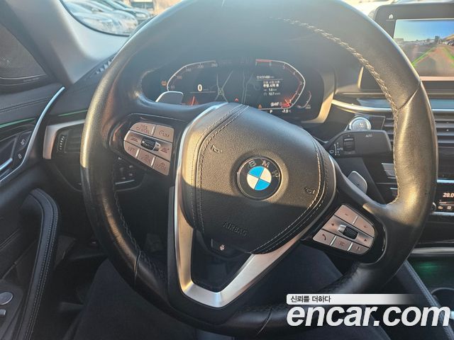 BMW 5-Series 530i Luxury