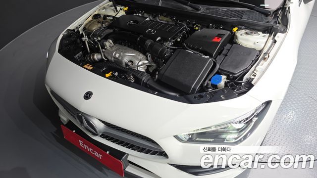 Mercedes-Benz CLA-Class CLA250 4MATIC