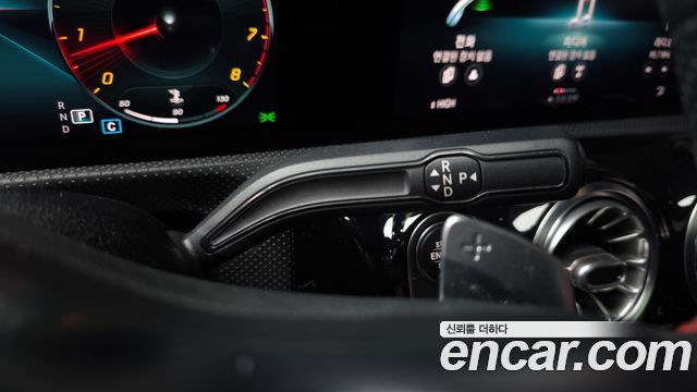 Mercedes-Benz CLA-Class CLA250 4MATIC