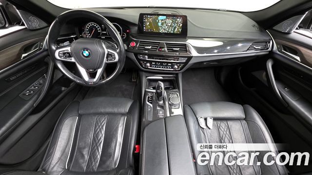 BMW 5-Series 530i M Sport Package Plus