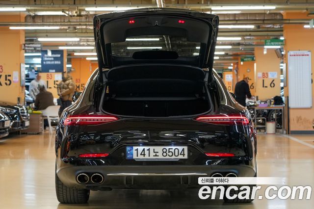 Mercedes-Benz AMG GT 4Door 43 4MATIC+