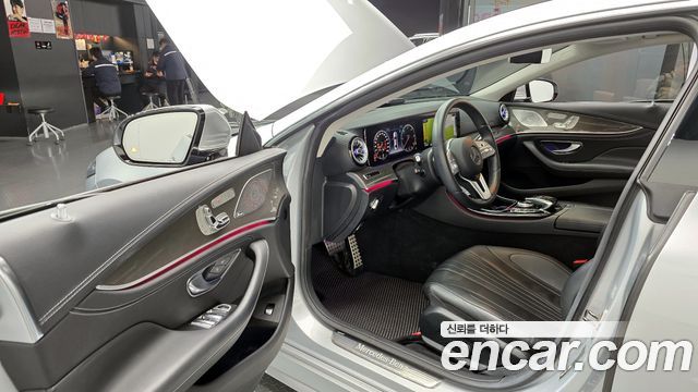 Mercedes-Benz CLS-Class CLS300d AMG Line