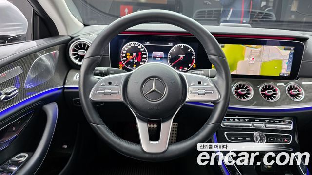 Mercedes-Benz CLS-Class CLS300d AMG Line