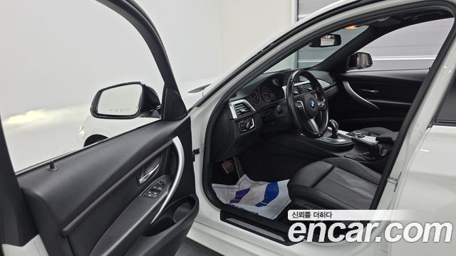 BMW 3-Series 320i M Sport